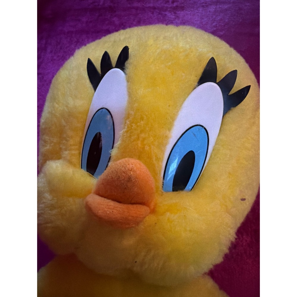 Vintage 1996 Looney Tunes Tweety Bird Plush Play-By-Play Yellow Stuffed Toy 9" - Picture 2 of 5